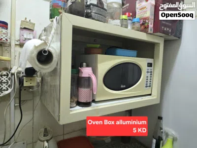 URGENT SALE kitchen cabjnet for cheap price leaving kuwait 3