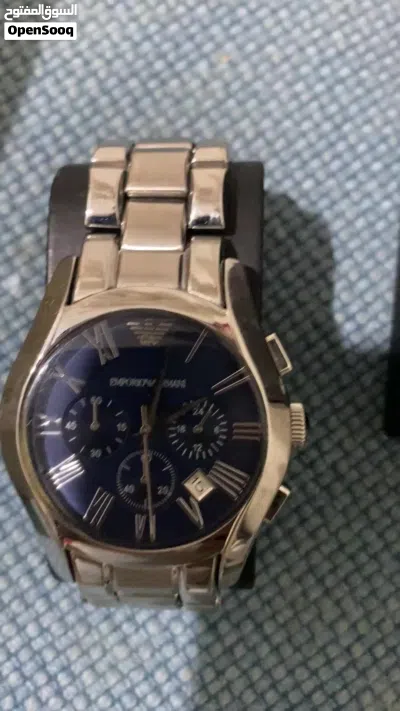 للبيع ساعه ماركه EMPORIO FARMANI 4