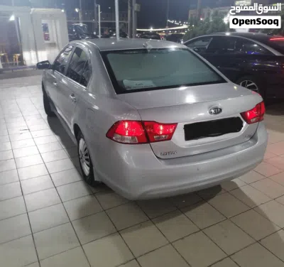 Kia Lotze 3