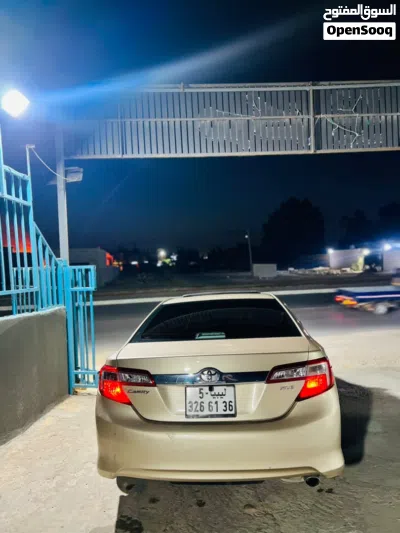 تويوتا كامري XLE 4