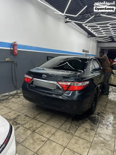 Toyota Camry LE 2