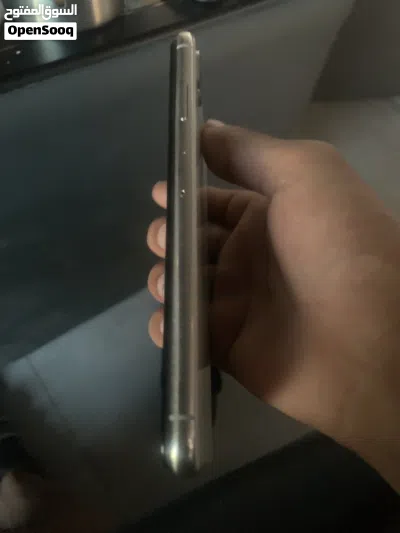 iPhone XS Max 2