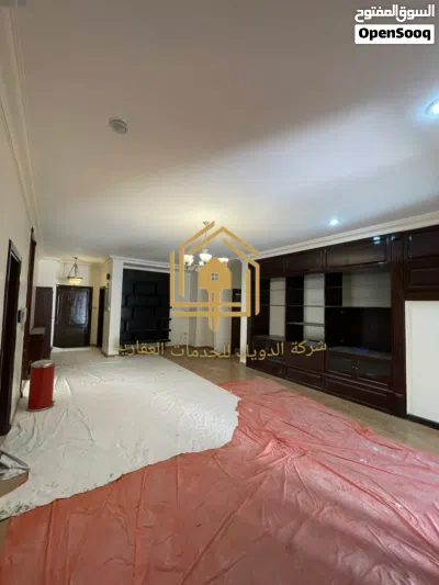 شقة * مميزة * 4نوم * ارضية * حديقة * موقع مميز * عبدون 3