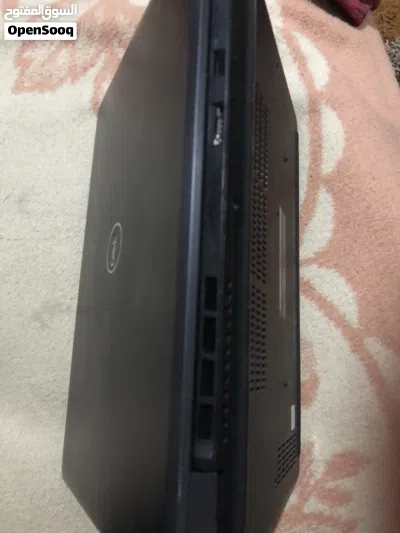 لاب توب DELL يبي شاشه 3