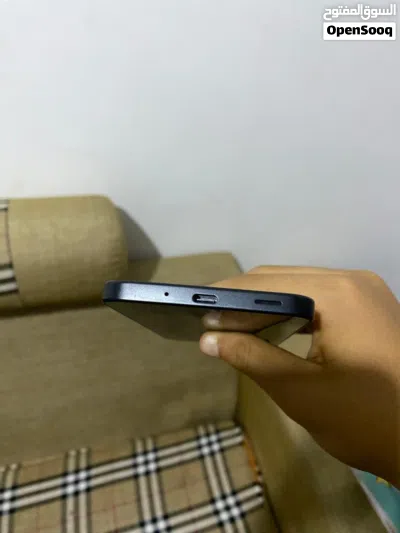 سلام عليكم A17 جديد للبيع سعر 1200قبل النقاش تلفون جديد قاعد للبيع او تبديل بي آيفون أو نزيد فرق 3