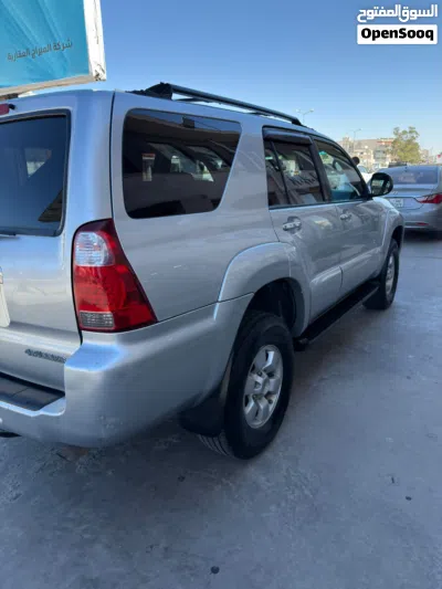 Toyota 4 Runner SR5 4