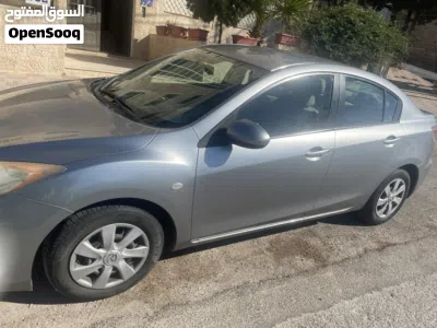 Mazda 3 Standard 4