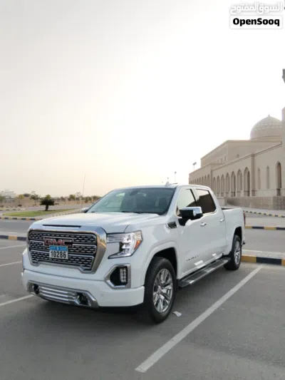 GMC Sierra Denali 4