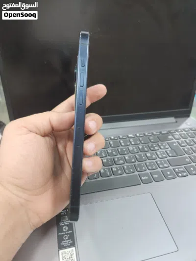 iPhone 15 pro max 256GB بحالة ممتازة 2