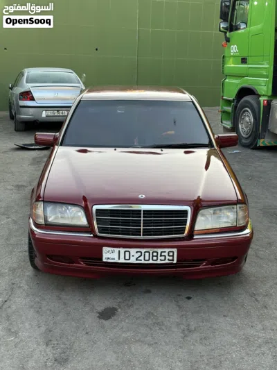 مرسيدس بنز الفئة-C C 200 3