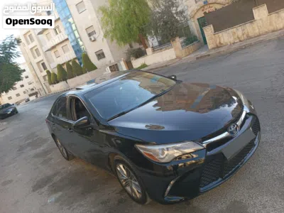 Toyota Camry XLE 4