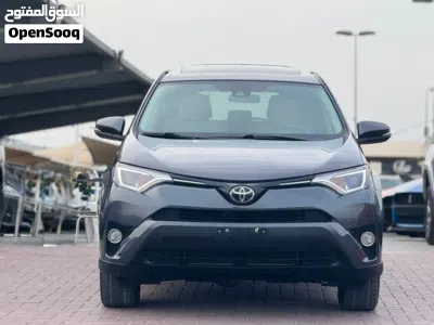 Toyota RAV 4 XLE 3