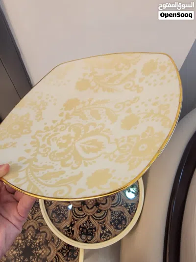 صحن بورسلان فرنسي فاخر وأصلي من ماركة ليموج(Limoges France)القطعة مزخرفة بنقوش مذهبة من الذهب عيار22 3