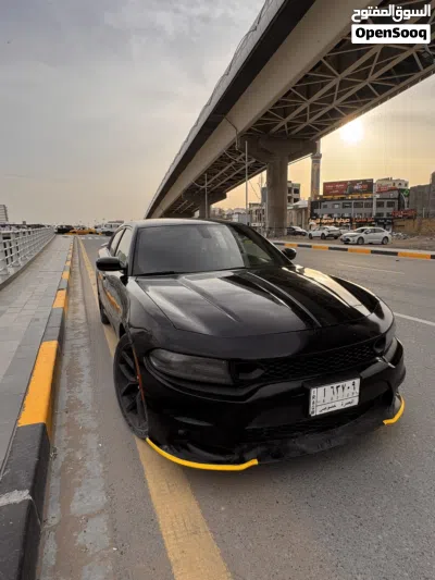 Dodge Charger SXT 2