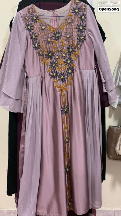 ملابس للبيع 4