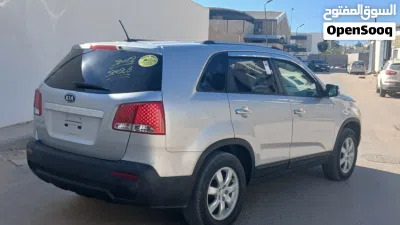Kia Sorento EX 4