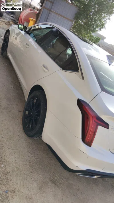 کادیلاک XT4 Luxury 4