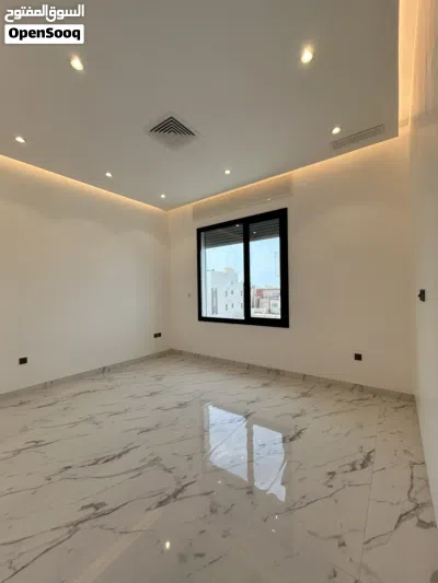 دور سكني كامل للإيجار مع روف في الصديق – أول ساكن وتشطيب ألترا سوبر 3
