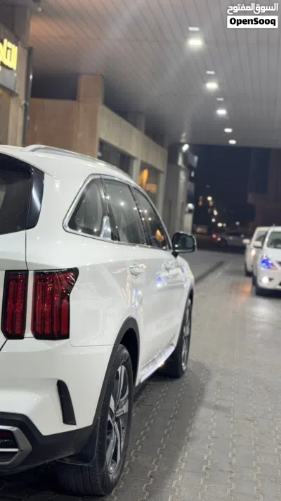 كيا سورينتو Standard 4
