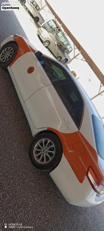 Toyota Camry LE 2