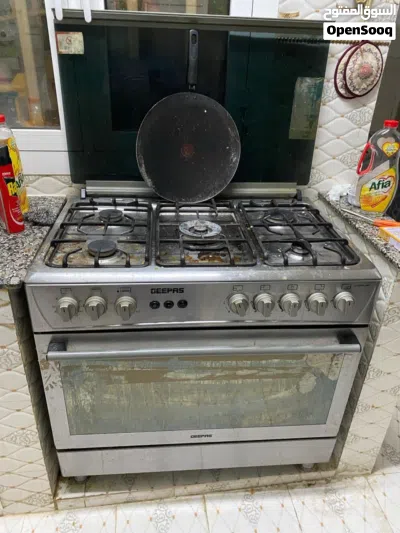 7 Burner Geepas full gas Cooking Range 2