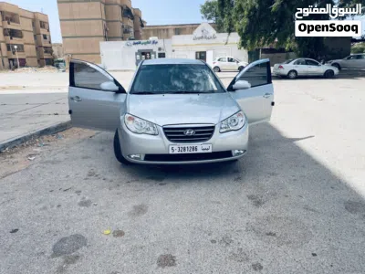 Hyundai Avante SE 2