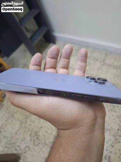 Iphone 13 pro max بحالة الجديد 4