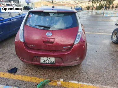 Nissan Leaf S 2