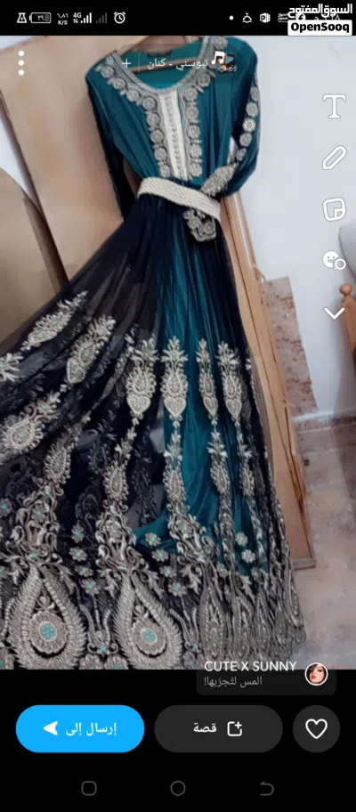 فستان شيفون مزركش لون اخضر غامق 3