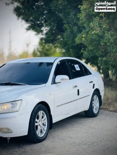 Hyundai Sonata SE 2