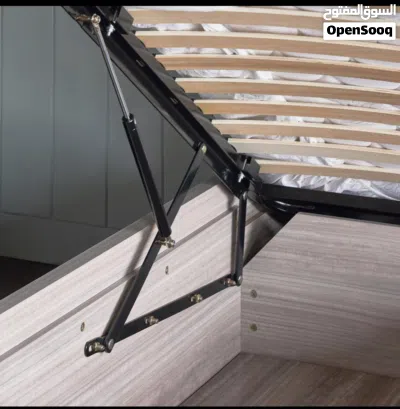 King Bed w/hydraulic 200x180 Dresser & nightstand سرير بوحدة تخزين هيدروليك، 2 طاولة جانبية وتسريحة 4