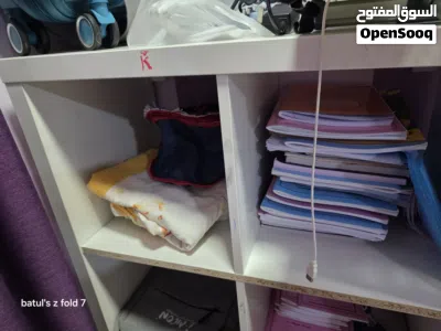 shelf for storing books games clothes 3
