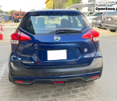 Nissan Kicks SV 2