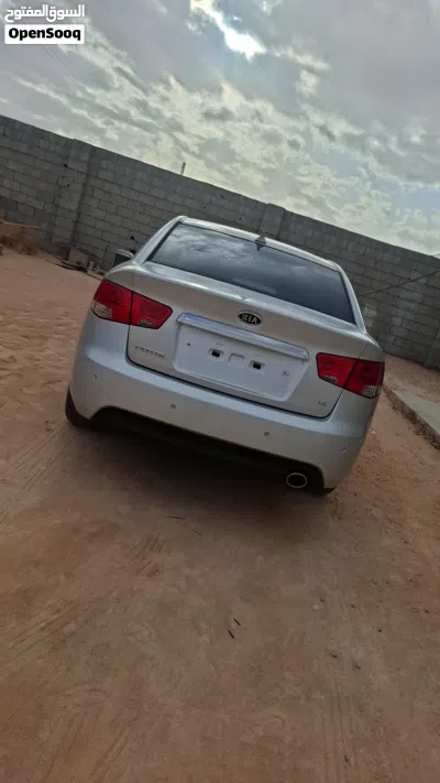 Kia Forte GT 4