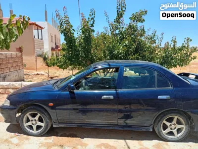 Mitsubishi Lancer Standard 4