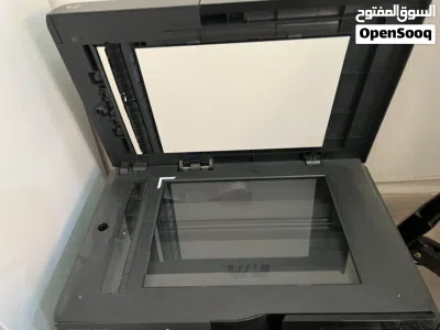 للبيع طابعة ماركة hp 3