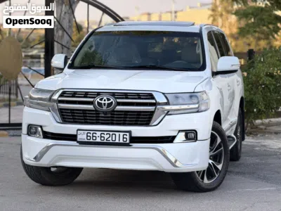 Toyota Land Cruiser GXR 3