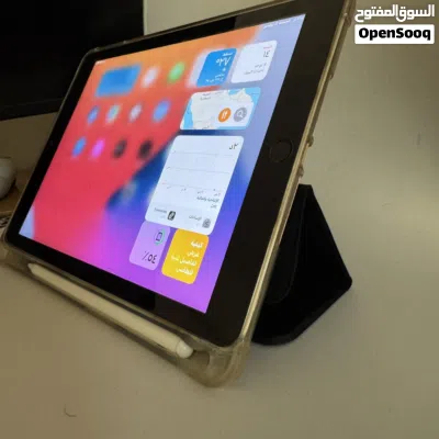 iPad 5 شبه جديد بحالة ممتازة 2