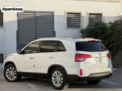 Kia Sorento EX 4