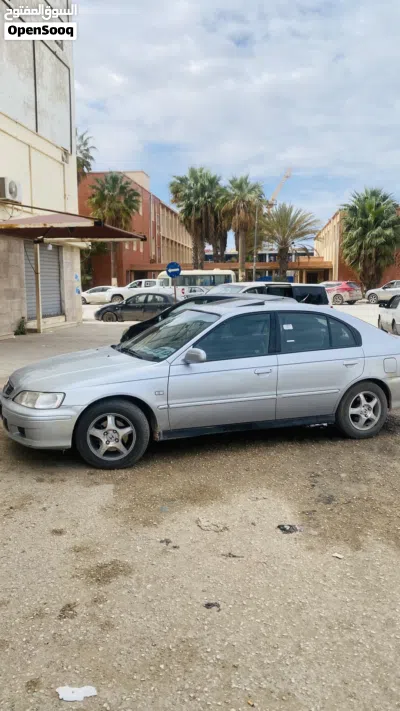 Honda Accord DX 3