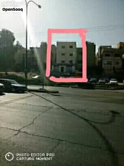 من المالك مباشرة وبإيجار سنوي ومبلغ خلو للمحلين للبيع أربعة شقق طابقية ومحل تجاري عدد2 4