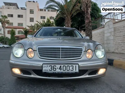 مرسيدس بنز الفئة-E E 200 4