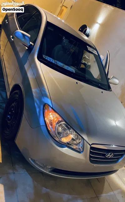 Hyundai Elantra GL 3