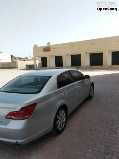 Toyota Avalon XLS 4
