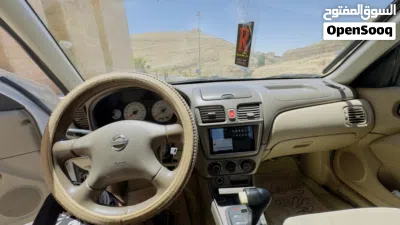 Nissan Sunny Standard 3