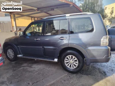 Mitsubishi Pajero GLS 3