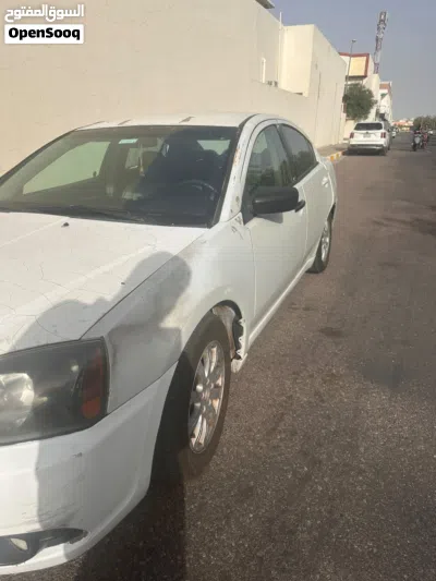 ميتسوبيشي جالنت Standard 3