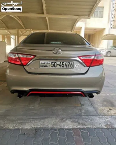 Toyota Camry GLX 2