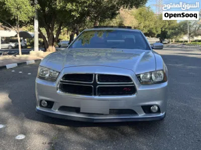 Dodge Charger SXT 3