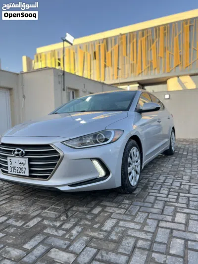Hyundai Elantra GLS 4